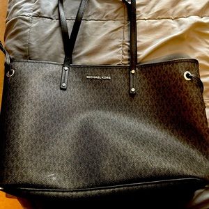 Michael Kors Tote